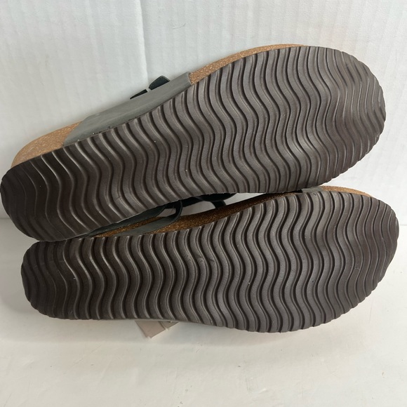 NWT Bio-Gold Leather Italian cork wedge sandals - Picture 6 of 6